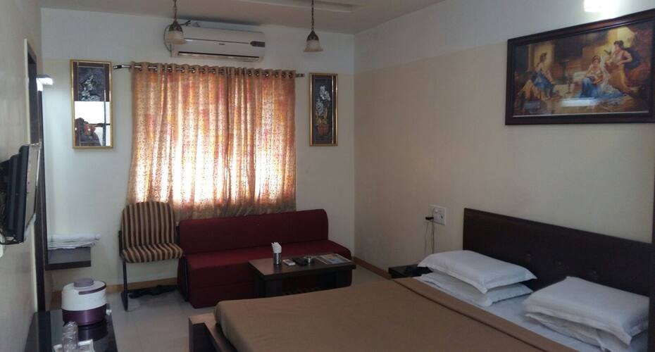 Hotel Kesar And Restaurant, Kutch 3